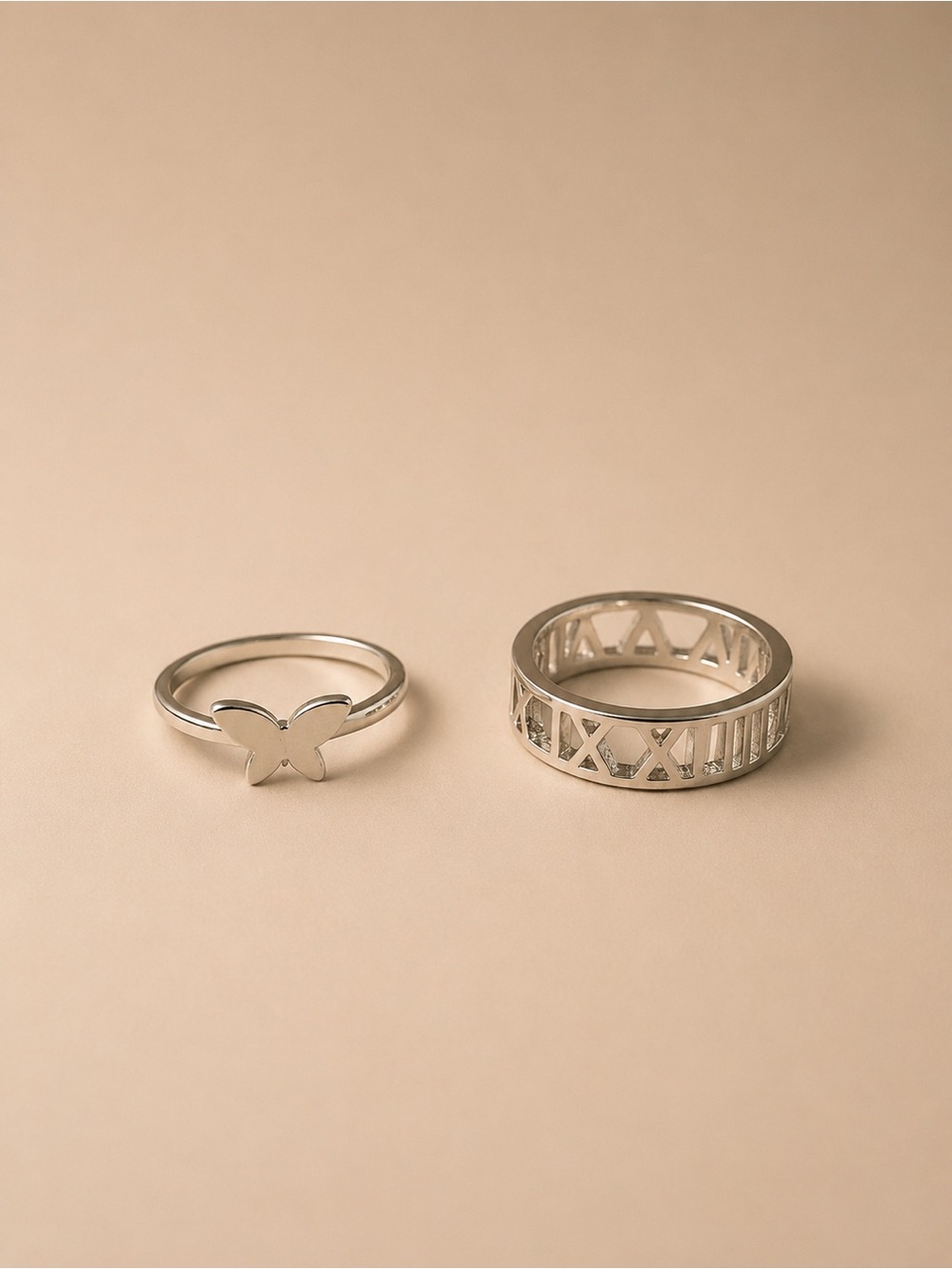 1 Oak Stainless Steel Butterfly & Roman Numeral Ring Set